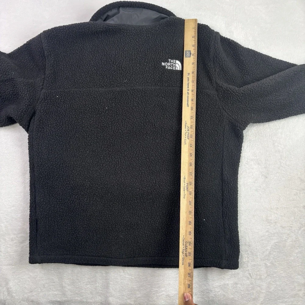 The North Face **colors may